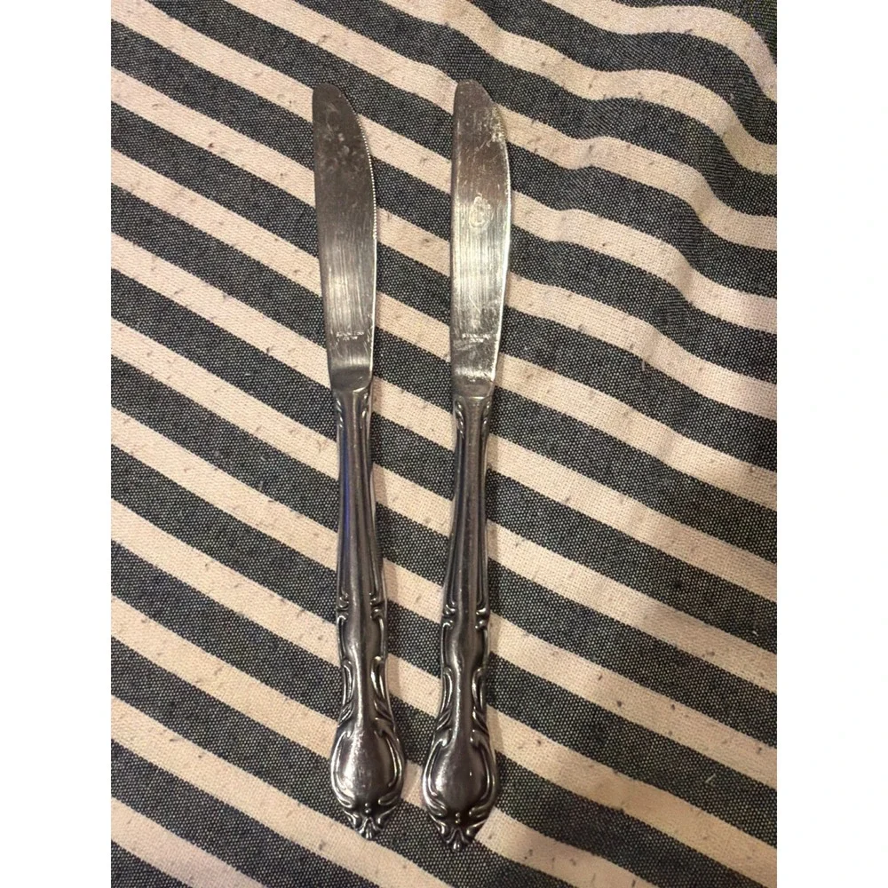 set of 2 Vintage Rochelle Dinner Knives Silverware